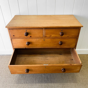 A 19th Century English Pine Chest of Drawers/Dresser with Tulip Feet