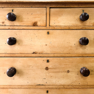 A 19th Century English Pine Chest of Drawers/Dresser with Tulip Feet