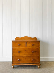 An Antique English Pine Chest of Drawers/Dresser c1890