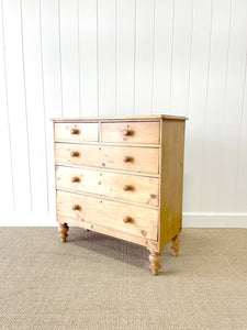 A 19th Century English Chest of Drawers/Dresser