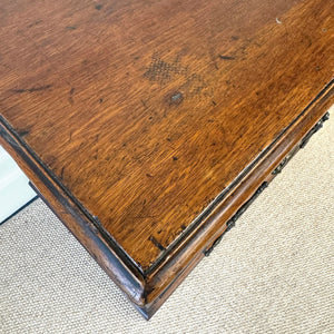 A English Georgian Chest of Drawers with Swan Neck Hardware