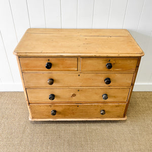 A 19th Century English Chest of Drawers/Dresser