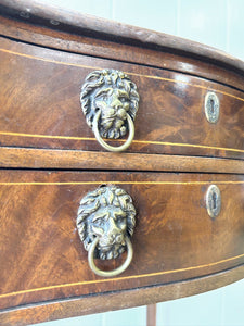 A Very Good English Regency Mahogany Side Table or Nightstand c1810