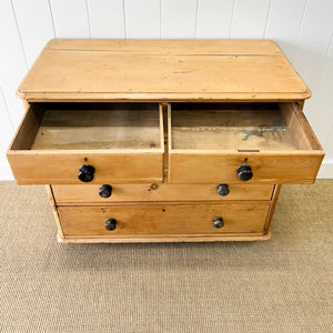 A 19th Century English Chest of Drawers/Dresser