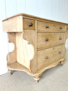 An Antique Swedish Pine Chest of Drawers/Dresser c1890