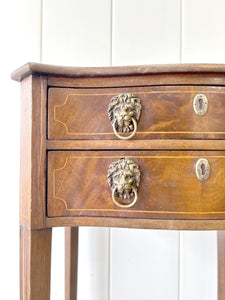 A Very Good English Regency Mahogany Side Table or Nightstand c1810