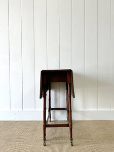 An Antique Regency Mahogany Spider Leg Table