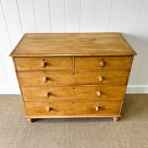 A 19th Century English Chest of Drawers/Dresser