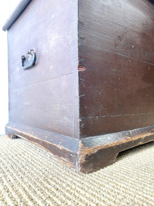 An English Blanket Box or Coffee Table With Iron Handles c1890