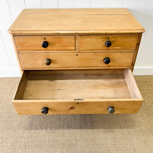 A 19th Century English Chest of Drawers/Dresser