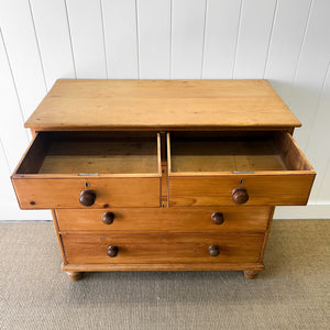 A 19th Century English Pine Chest of Drawers/Dresser with Tulip Feet