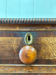 An English Georgian Oak Chest of Drawers c1800