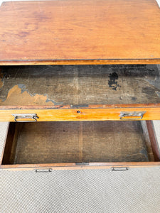 An Early 19th Century English Chest of Drawers