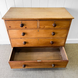 A 19th Century English Pine Chest of Drawers/Dresser with Tulip Feet