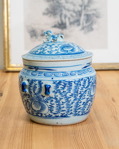 A Chinese Porcelain Nyonya Straits Kamcheng Bowl