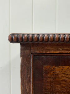 An English Georgian Oak Chest of Drawers c1800