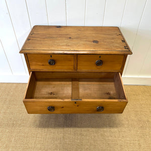 An Antique Rustic English Pine Chest of Drawers Dresser Tulip Feet c1890