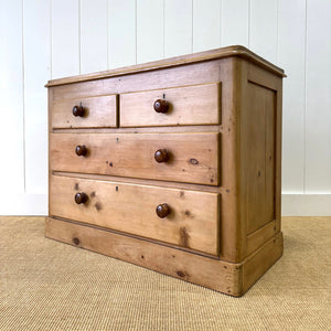 A Small Antique English Pine Chest of Drawers Dresser c1890