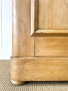 An English 19th Century Pine Cupboard