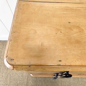 A 19th Century English Chest of Drawers/Dresser