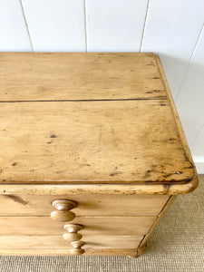 An Antique English Pine Chest of Drawers or Dresser with Tulip Feet c1890