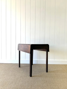 An English Country Oak 18thC Drop Leaf Table