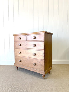 A 19th Century English Chest of Drawers/Dresser