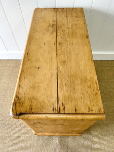 An Antique English Pine Chest of Drawers or Dresser with Tulip Feet c1890