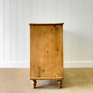 A 19th Century English Pine Chest of Drawers/Dresser with Tulip Feet