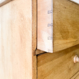 A 19th Century English Chest of Drawers/Dresser