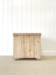 An Antique English Pine Chest of Drawers Dresser Tulip Feet c1890