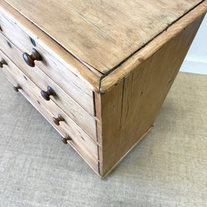 A 19th Century English Pine Chest of Drawers/Dresser with Tulip Feet