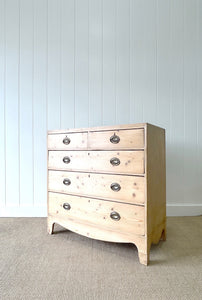 An Early 19th Century English Chest of Drawers