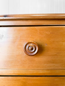 An Antique English Pine Chest of Drawers/Dresser c1890