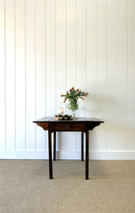 An English Country Oak 18thC Drop Leaf Table