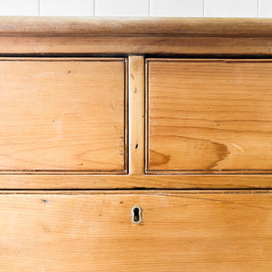 A 19th Century English Pine Chest of Drawers/Dresser with Tulip Feet