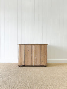 An Antique English Pine Chest of Drawers/Dresser c1890