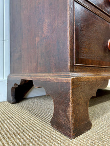 An English Georgian Oak Chest of Drawers c1800