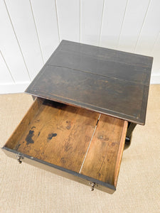 A Superb Early 18th Century Oak Centre Table