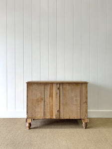 An Antique English Pine Chest of Drawers or Dresser with Tulip Feet c1890