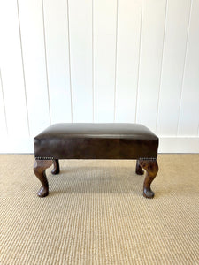 A Delightful English Dressing Stool