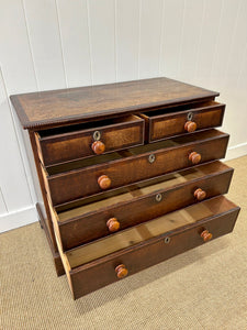 An English Georgian Oak Chest of Drawers c1800