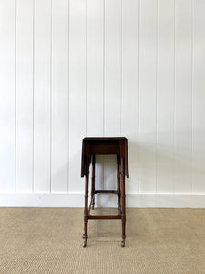 An Antique Regency Mahogany Spider Leg Table