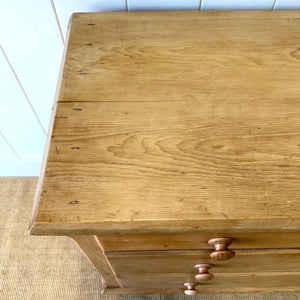 An Antique English Pine Chest of Drawers Dresser Tulip Feet c1890