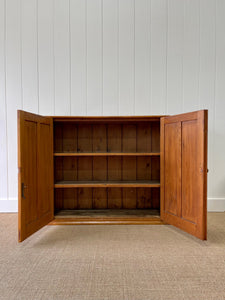 A Handsome English 19thc Pine Cupboard with Wooden Knob