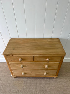 An Antique English Pine Chest of Drawers Dresser with Wooden Knobs c1890