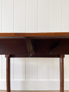 A Georgian English Mahogany Country-Made Pembroke table c1800