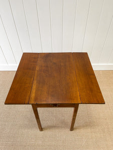 A Georgian English Mahogany Country-Made Pembroke table c1800