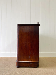 An Antique English Mahogany Chest of Drawers c1890