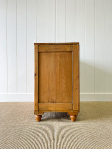 A Happy English Pine Chest of Drawers Dresser c1890